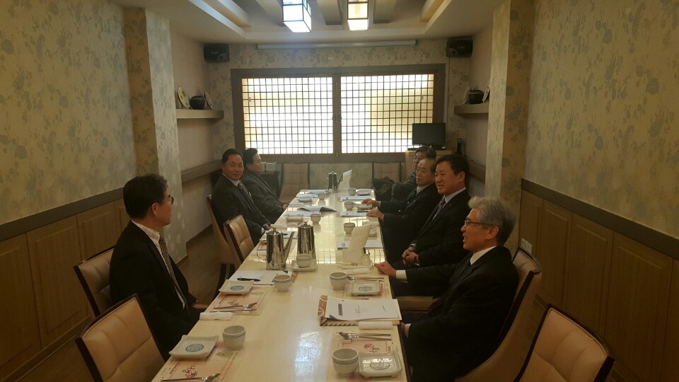 신한은행 장학회 이사회참석