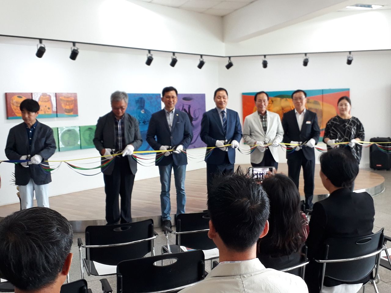 영동예총회장 미술품 기증식