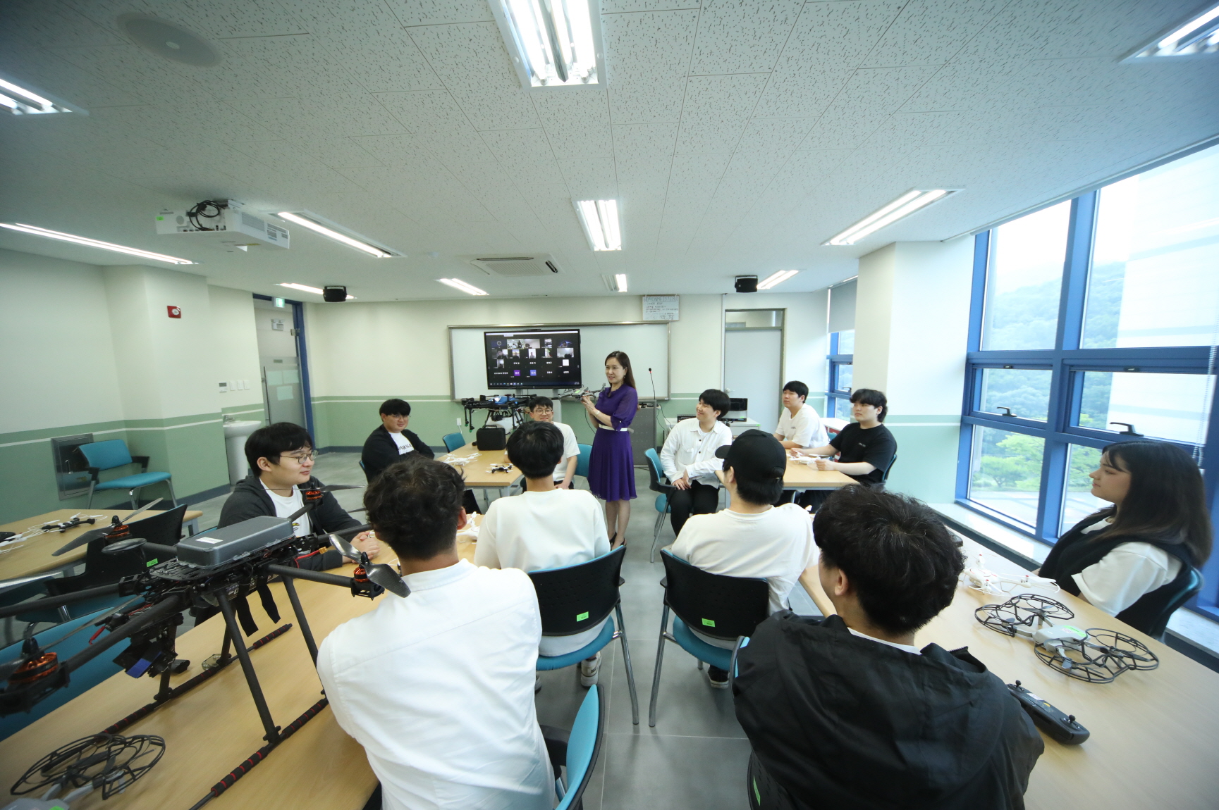 실내(대면과 비대면 함께한) 수업 장면들 3